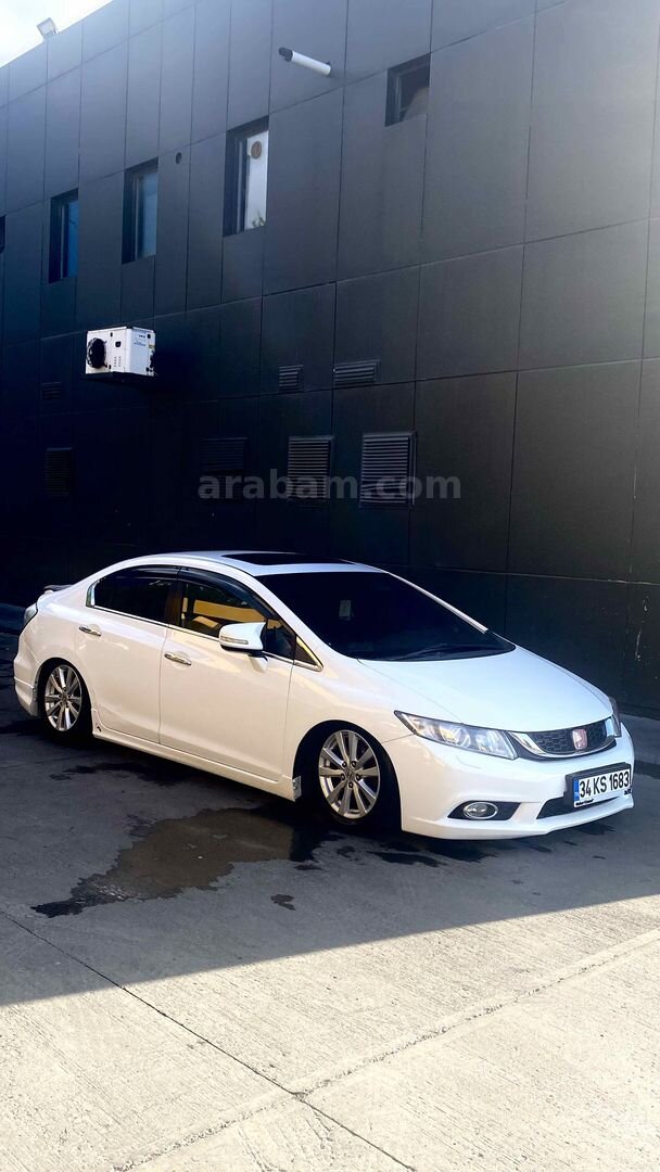 Sahibinden Honda Civic 1.6 Dream 2013 Model İstanbul 232.000 km Beyaz 2