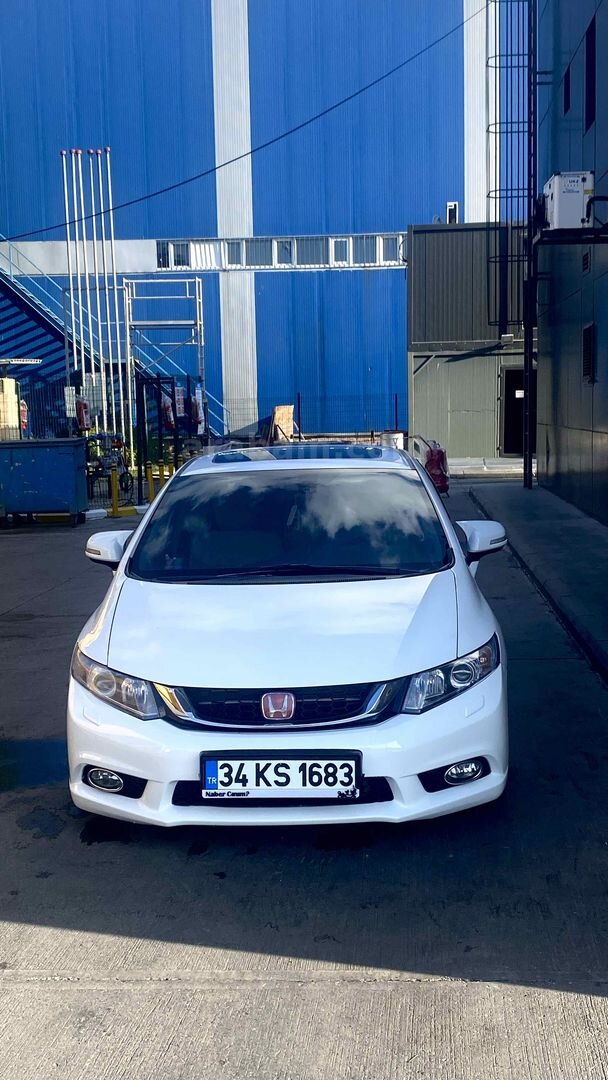 Sahibinden Honda Civic 1.6 Dream 2013 Model İstanbul 232.000 km Beyaz 1
