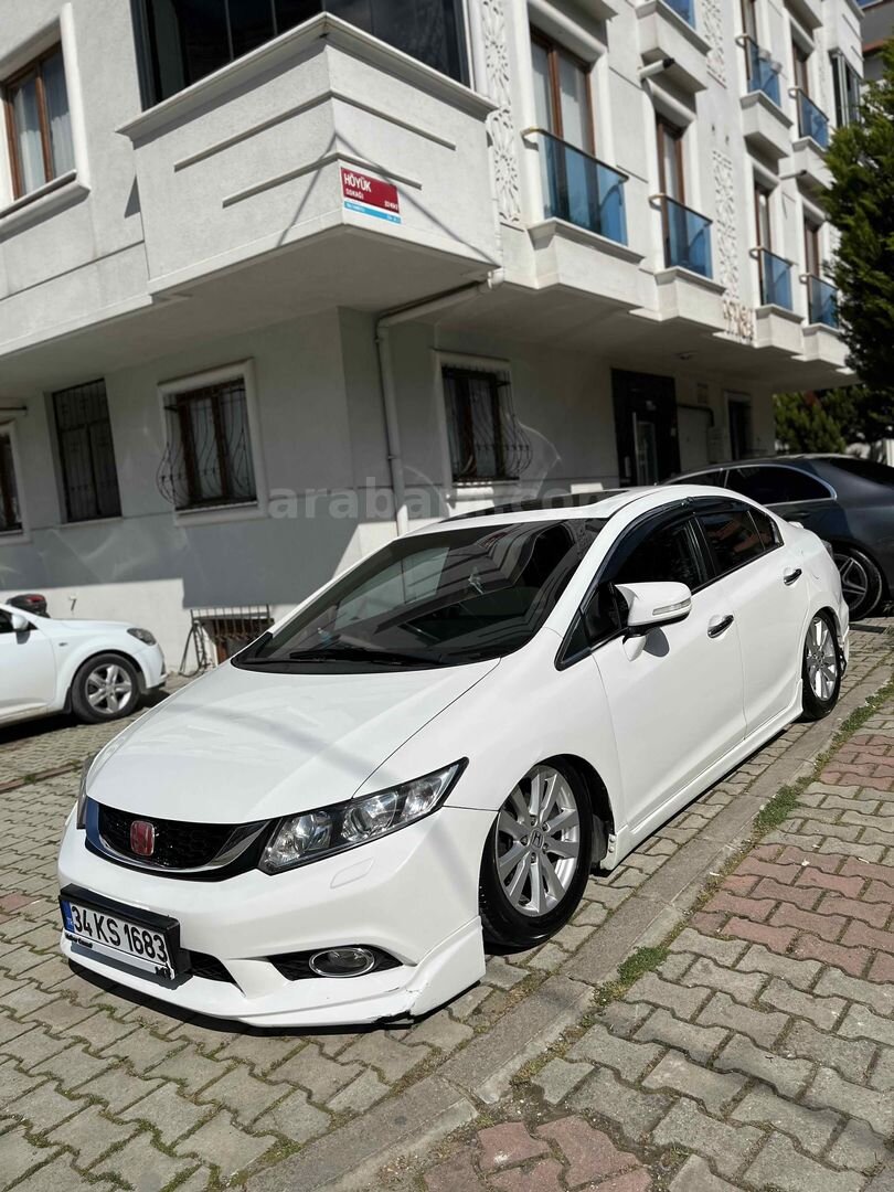 Sahibinden Honda Civic 1.6 Dream 2013 Model İstanbul 232.000 km Beyaz 6