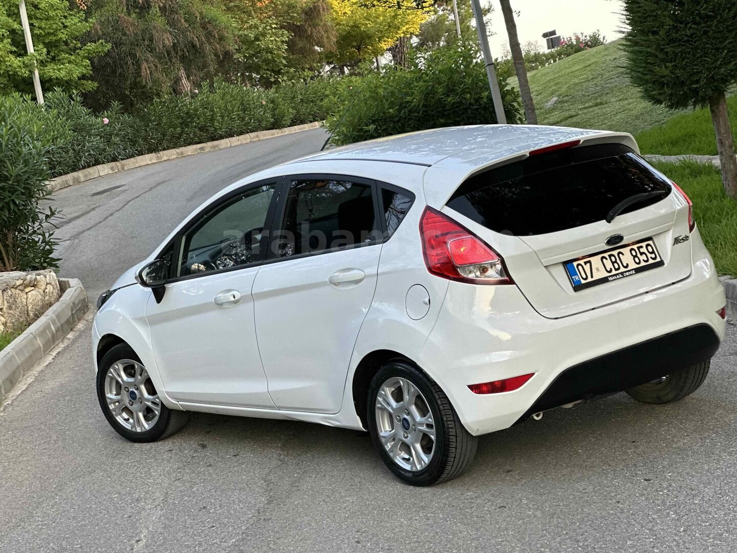 Sahibinden Ford Fiesta 1.5 TDCi Trend X 2014 Model Antalya 250.000 km Beyaz 6