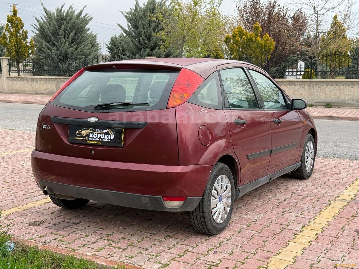 Galeriden Ford Focus 1.6 Ambiente 2001 Model Konya 235.000 km Bordo 7