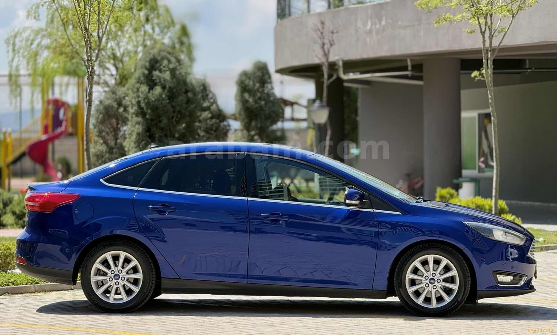 Galeriden Ford Focus 1.5 TDCi Titanium 2017 Model Çorum 184.000 km Mavi 6