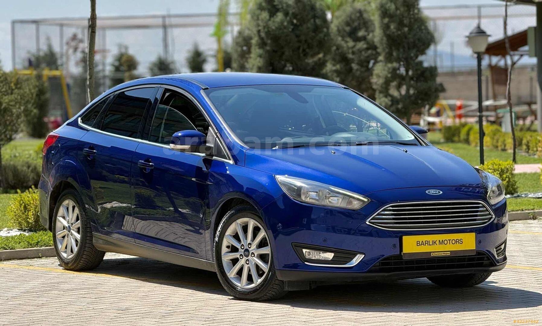 Galeriden Ford Focus 1.5 TDCi Titanium 2017 Model Çorum 184.000 km Mavi 3