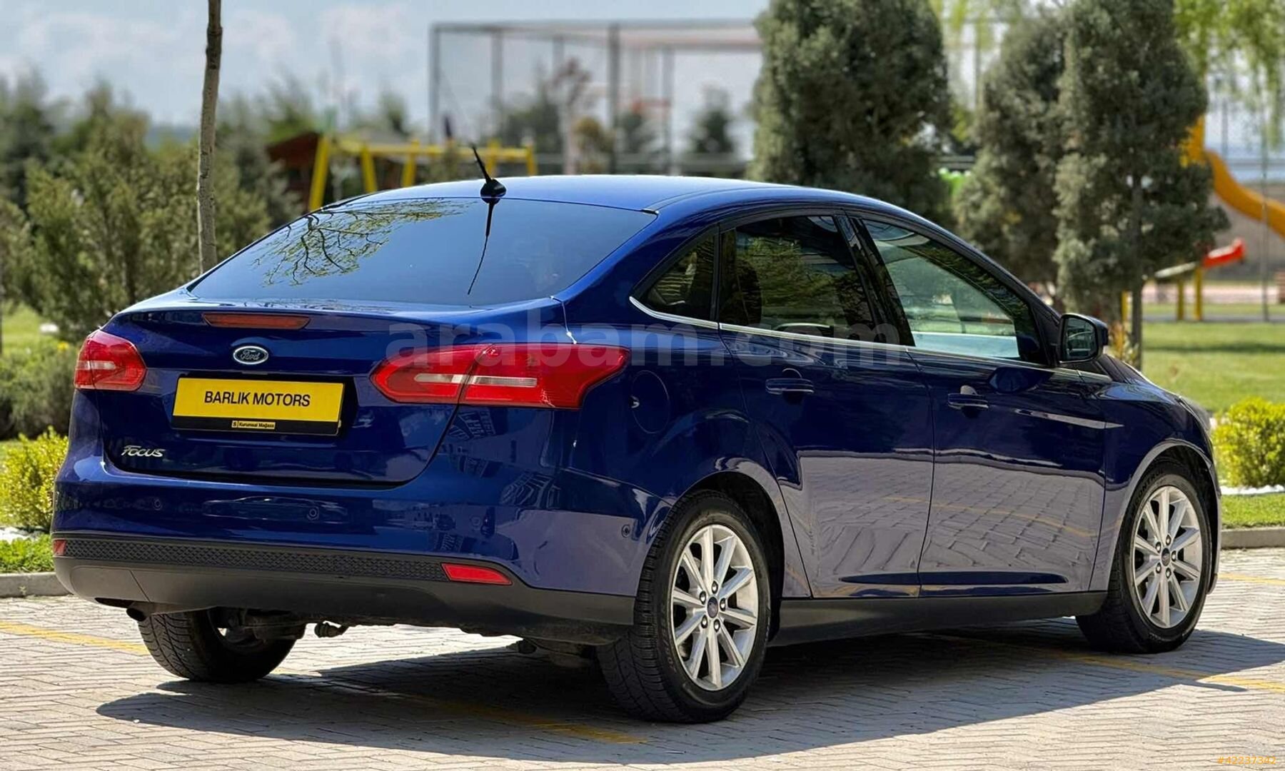 Galeriden Ford Focus 1.5 TDCi Titanium 2017 Model Çorum 184.000 km Mavi 7