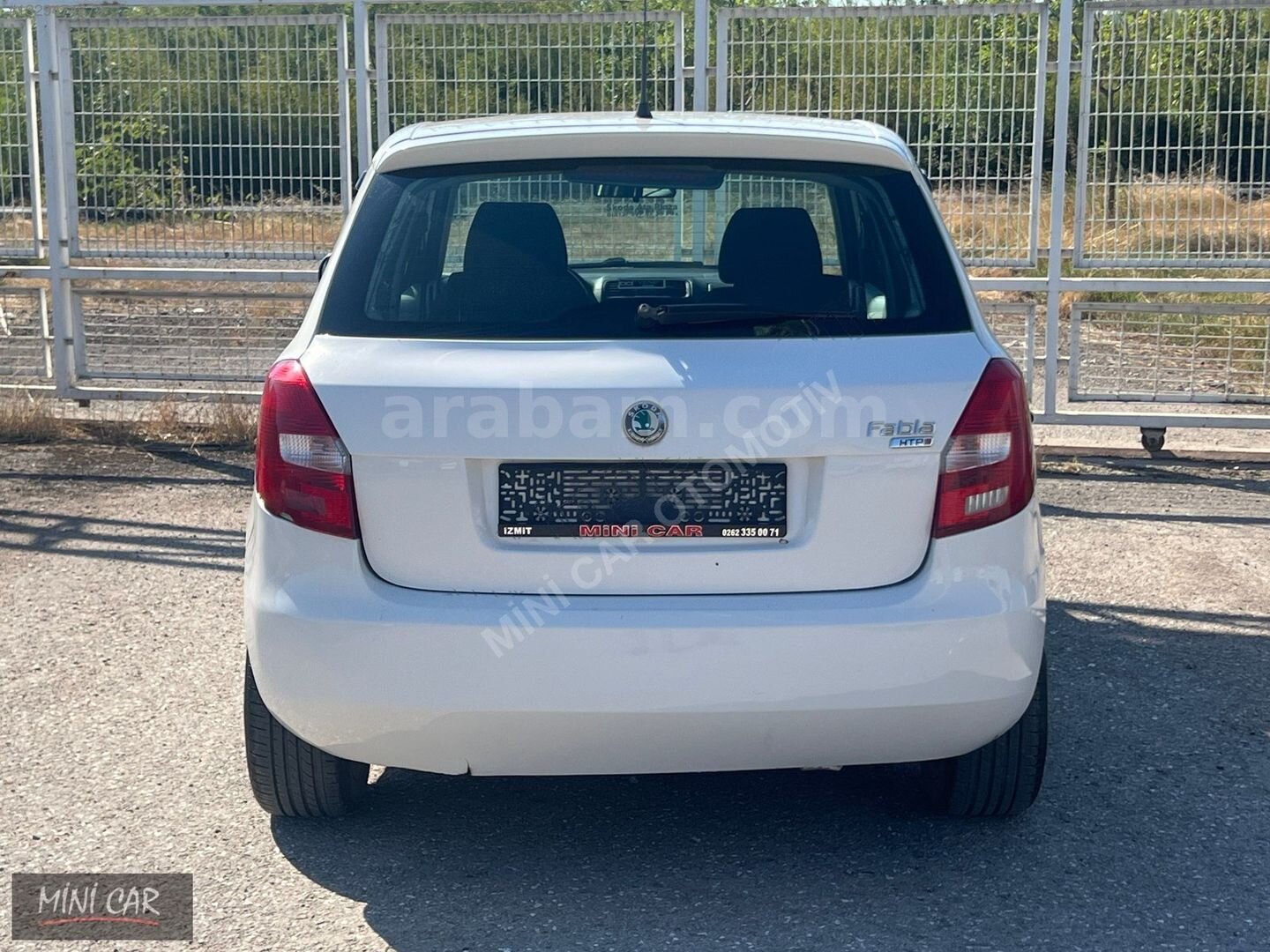 Galeriden Skoda Fabia 1.2 Ambiente 2011 Model Kocaeli 308.000 km Beyaz 5