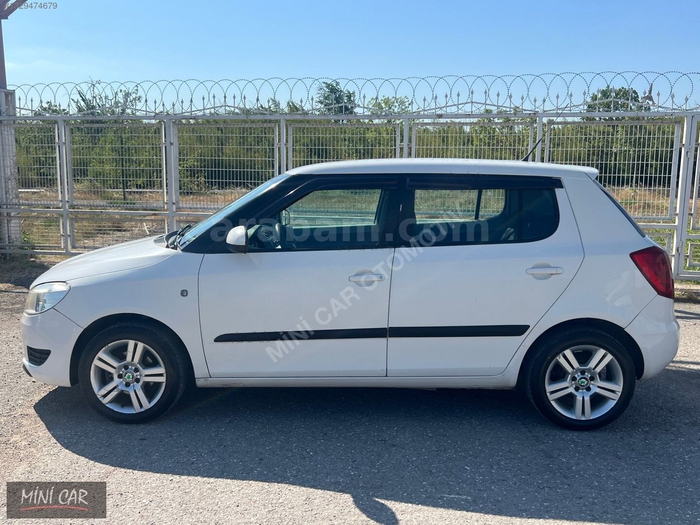 Galeriden Skoda Fabia 1.2 Ambiente 2011 Model Kocaeli 308.000 km Beyaz 7