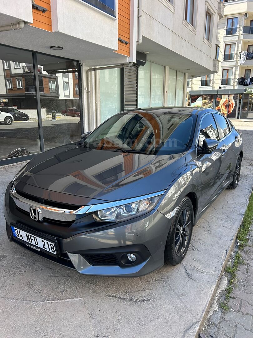 Sahibinden Honda Civic 1.6i DTEC Elegance 2018 Model İstanbul 111.000 km Füme 3