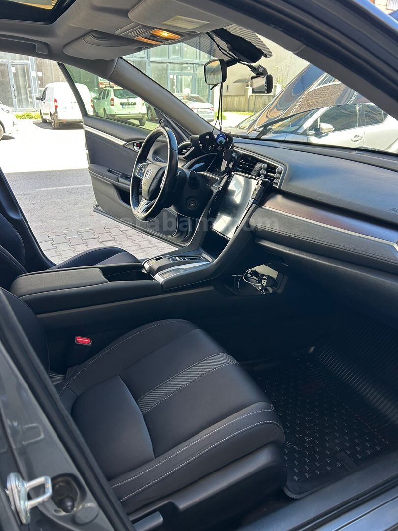 Sahibinden Honda Civic 1.6i DTEC Elegance 2018 Model İstanbul 111.000 km Füme 6
