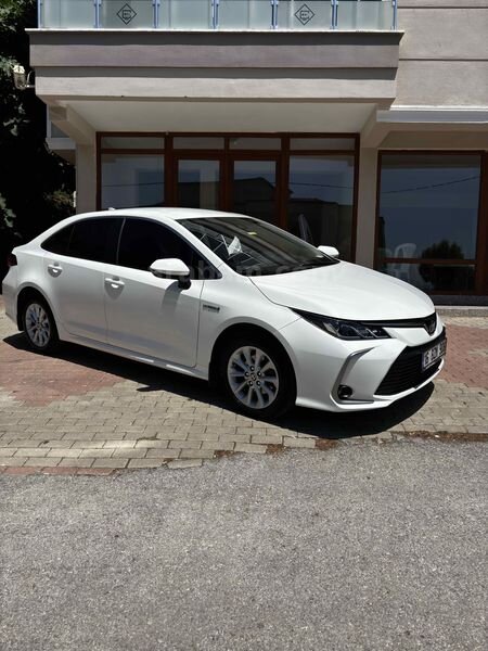 Sahibinden Toyota Corolla 1.8 Hybrid Dream 2021 Model Bursa 117.000 km Beyaz