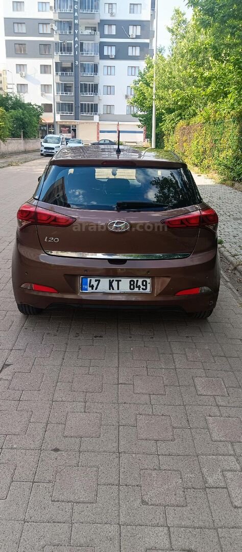 Sahibinden Hyundai i20 1.2 MPI Style 2014 Model Diyarbakır 166.000 km Kahverengi 5