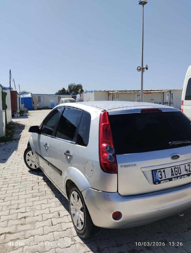 Sahibinden Ford Fiesta 1.4 TDCi Comfort 2006 Model Hatay 276.000 km Gri 4