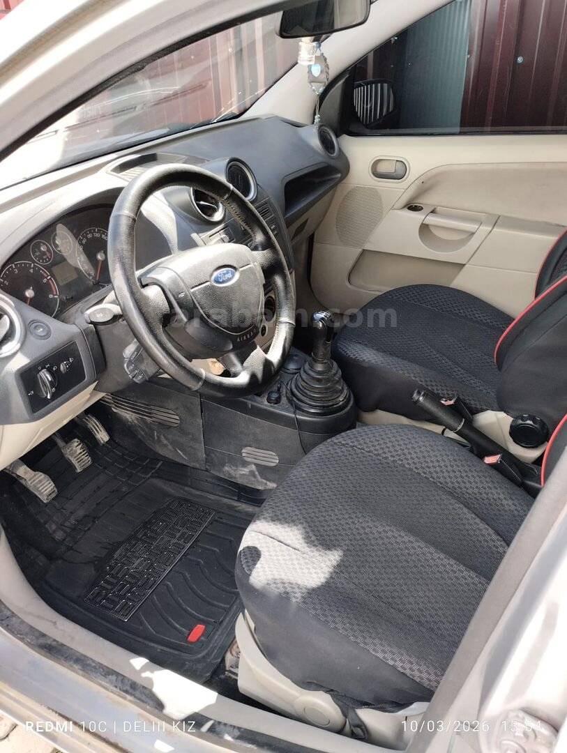 Sahibinden Ford Fiesta 1.4 TDCi Comfort 2006 Model Hatay 276.000 km Gri 5