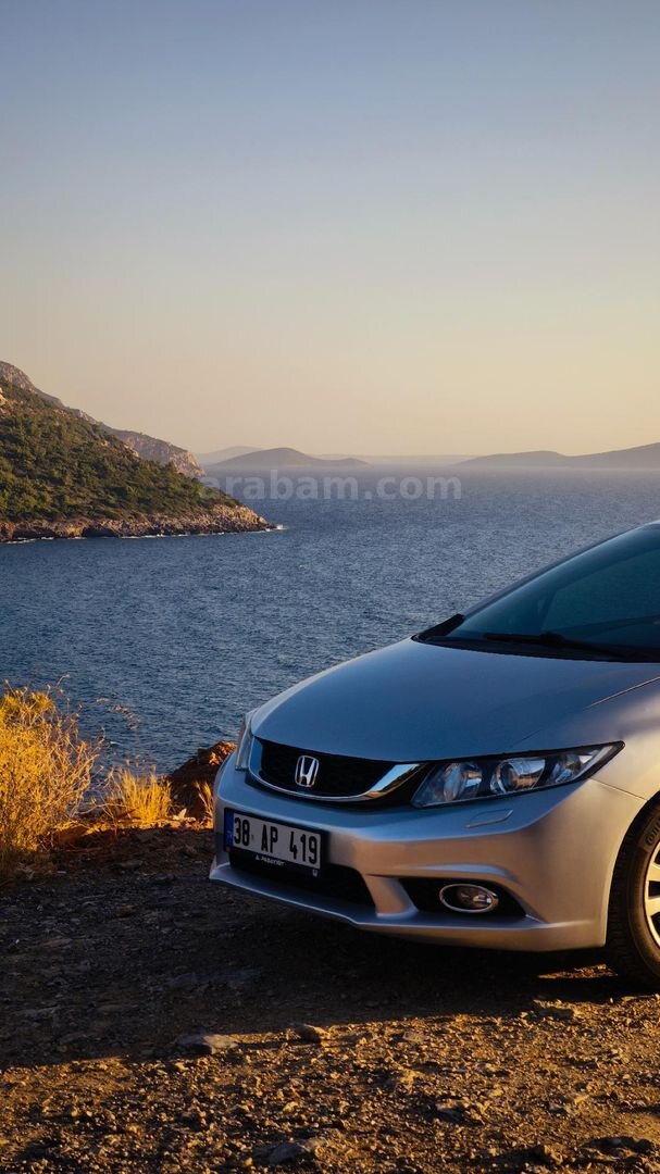 Sahibinden Honda Civic 1.6i VTEC Eco Elegance 2012 Model İzmir 192.000 km Gri (Gümüş) 4