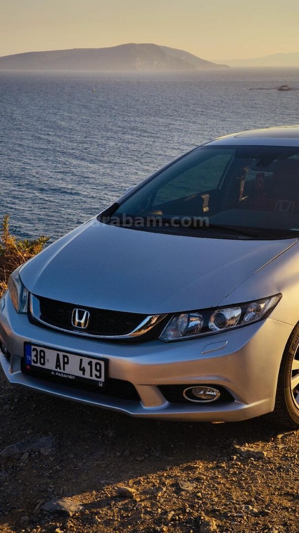 Sahibinden Honda Civic 1.6i VTEC Eco Elegance 2012 Model İzmir 192.000 km Gri (Gümüş) 7