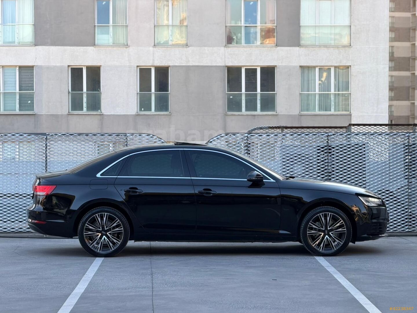 Galeriden Audi A4 Sedan 1.4 TFSI Design 2016 Model İstanbul 182.000 km Siyah 5