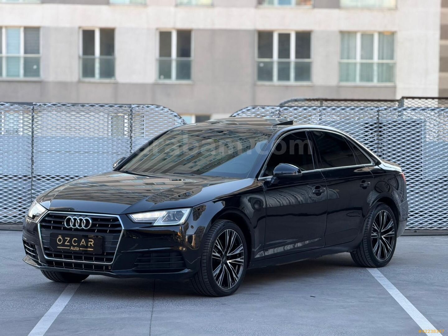 Galeriden Audi A4 Sedan 1.4 TFSI Design 2016 Model İstanbul 182.000 km Siyah 1