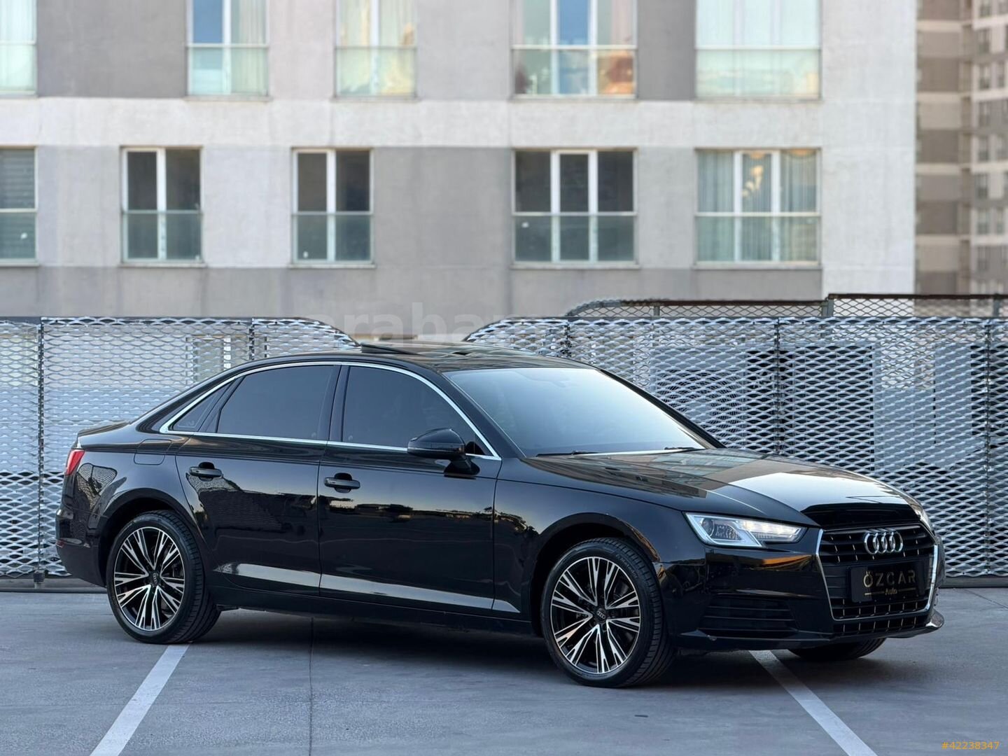 Galeriden Audi A4 Sedan 1.4 TFSI Design 2016 Model İstanbul 182.000 km Siyah 4
