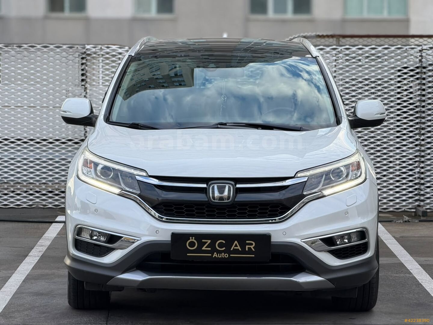 Galeriden Honda CR-V 1.6 i-DTEC Executive 2016 Model İstanbul 233.000 km Beyaz 3
