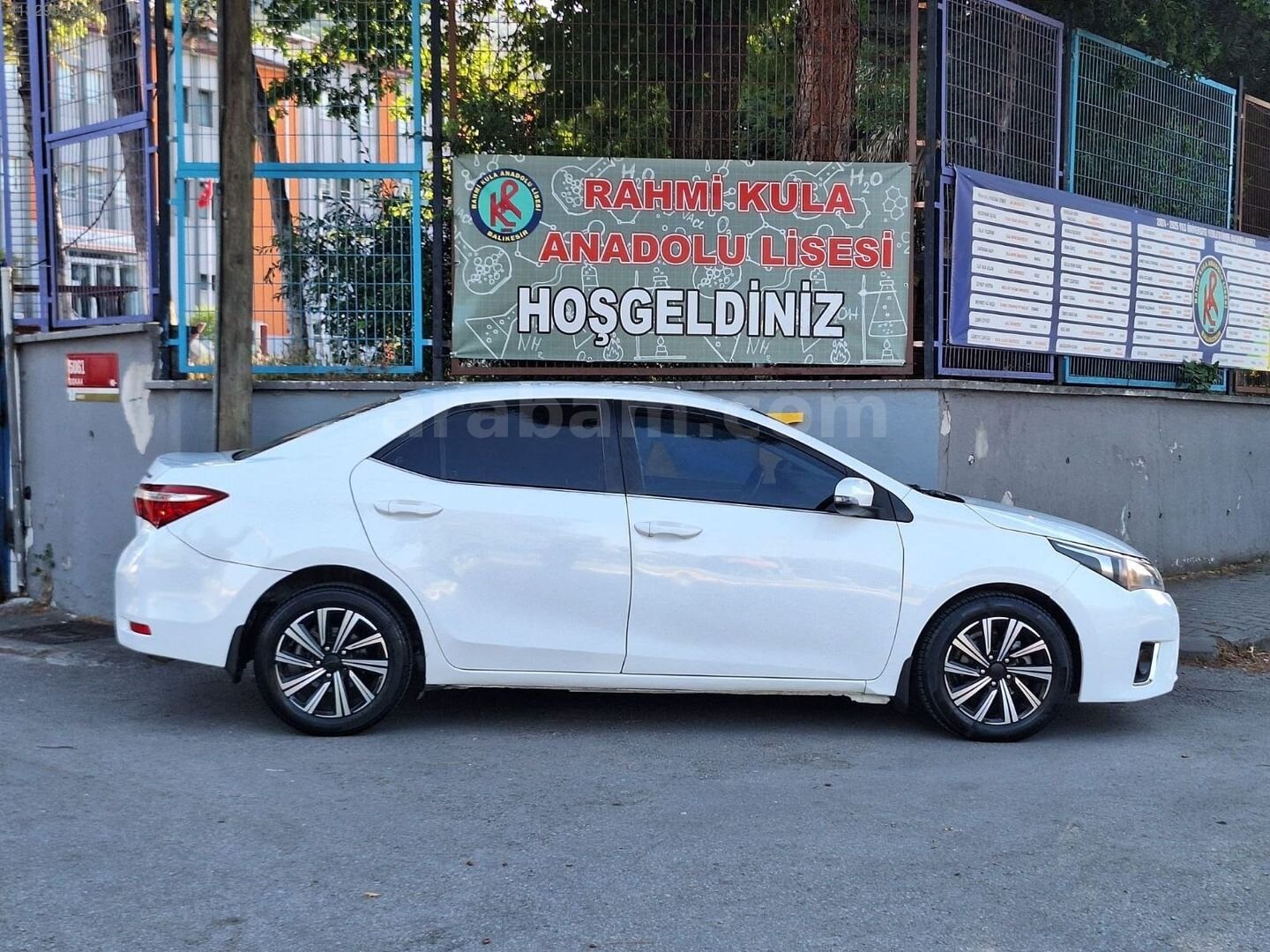 Galeriden Toyota Corolla 1.4 D-4D Touch 2016 Model Balıkesir 249.000 km Beyaz 5
