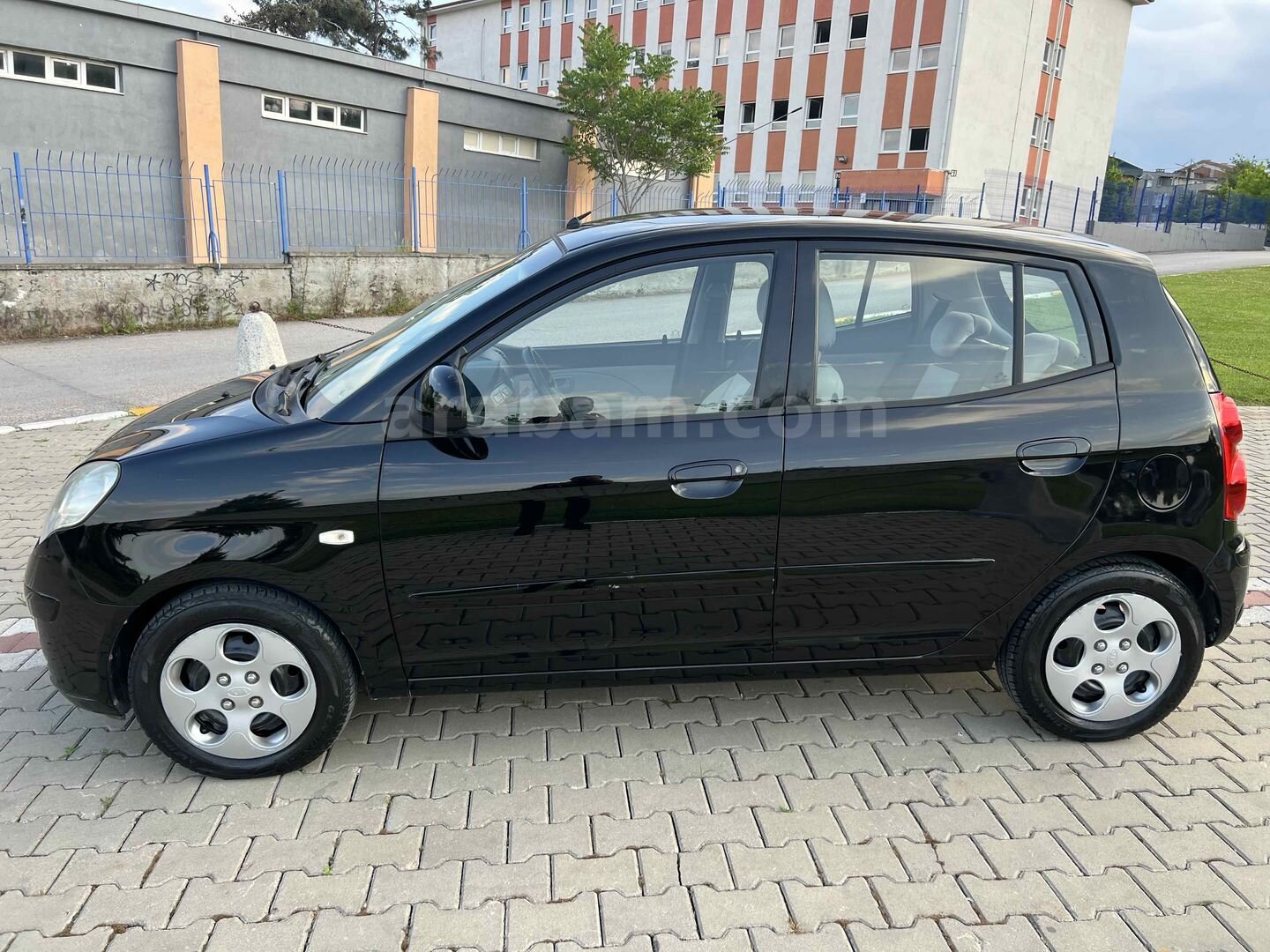 Galeriden Kia Picanto 1.1 Hiper 2008 Model Balıkesir 182.000 km Siyah 3
