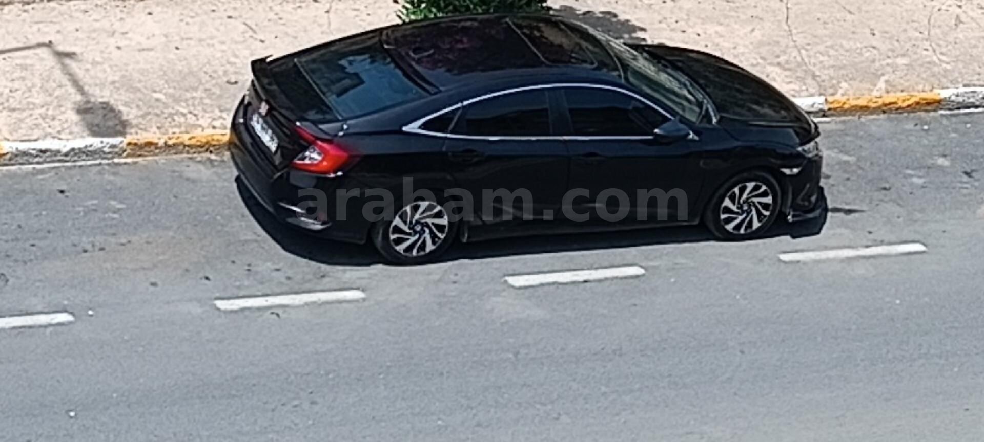 Sahibinden Honda Civic 1.6i VTEC Elegance 2017 Model İstanbul 181.000 km Siyah 3