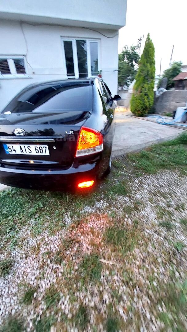 Sahibinden Kia Cerato 1.6 LX Basic 2008 Model Sakarya 257.000 km Siyah 5