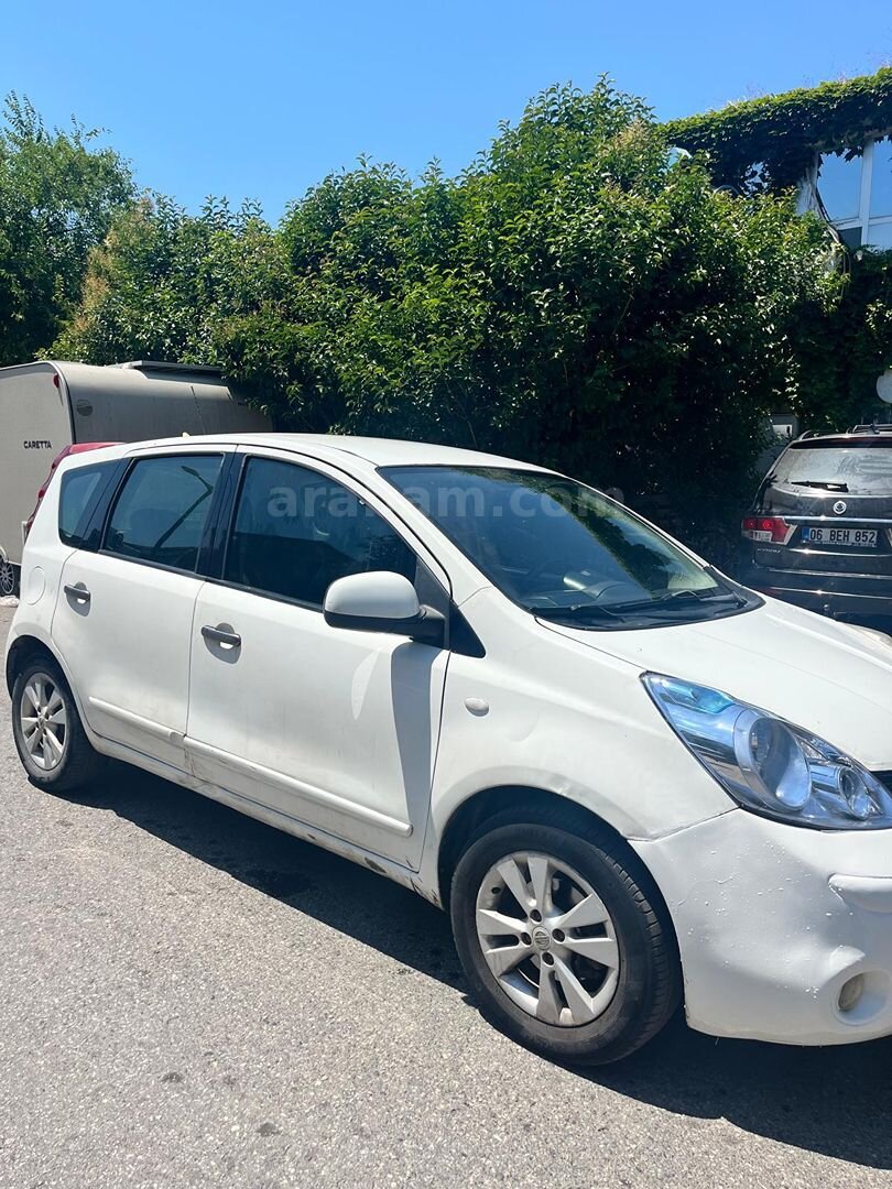 Sahibinden Nissan Note 1.5 dCi Tekna 2011 Model İstanbul 243.000 km Beyaz 1