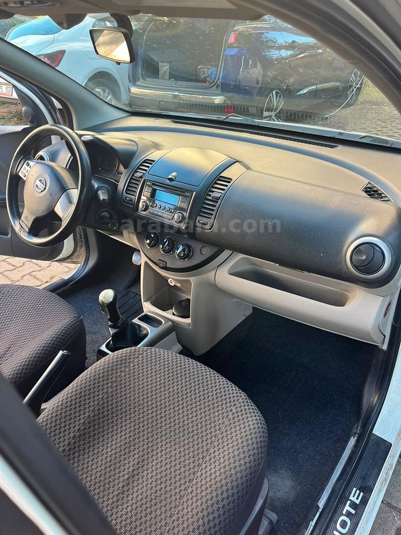 Sahibinden Nissan Note 1.5 dCi Tekna 2011 Model İstanbul 243.000 km Beyaz 4