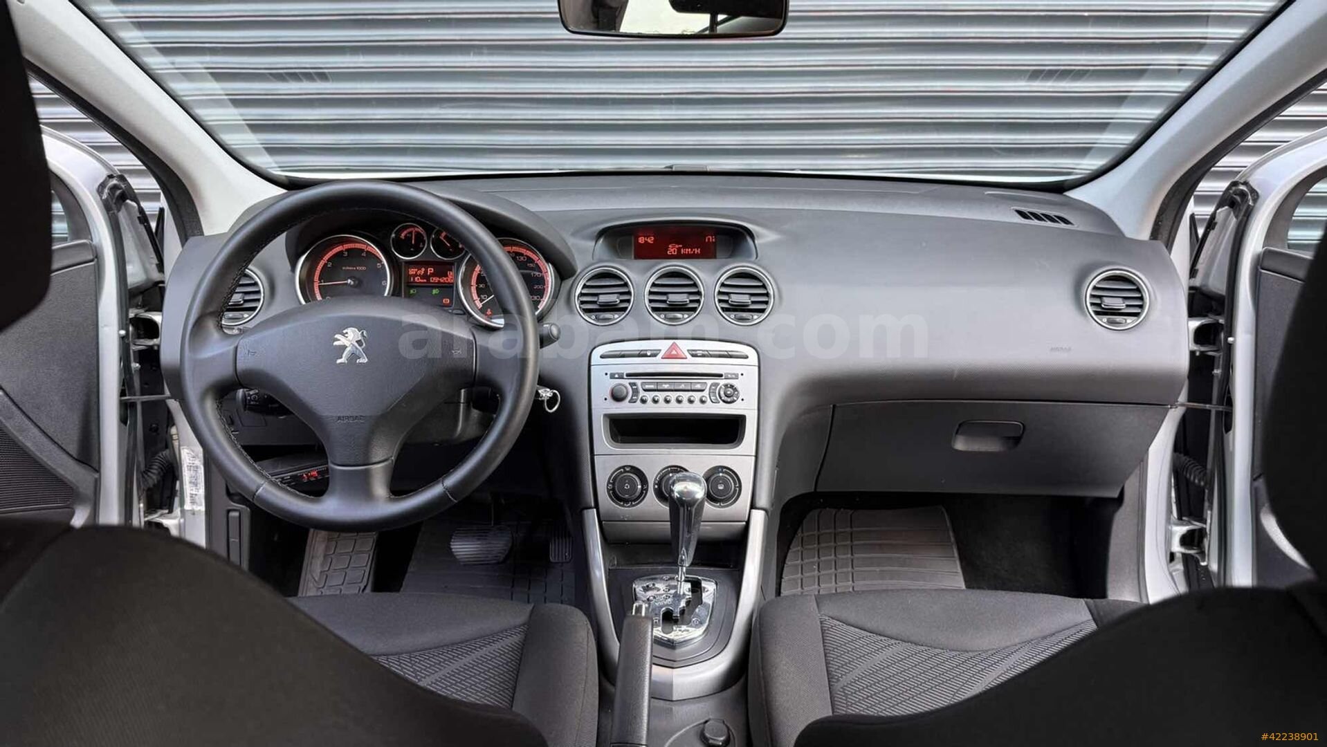 Galeriden Peugeot 308 1.6 VTi Active 2012 Model Kocaeli 96.000 km Gri 7