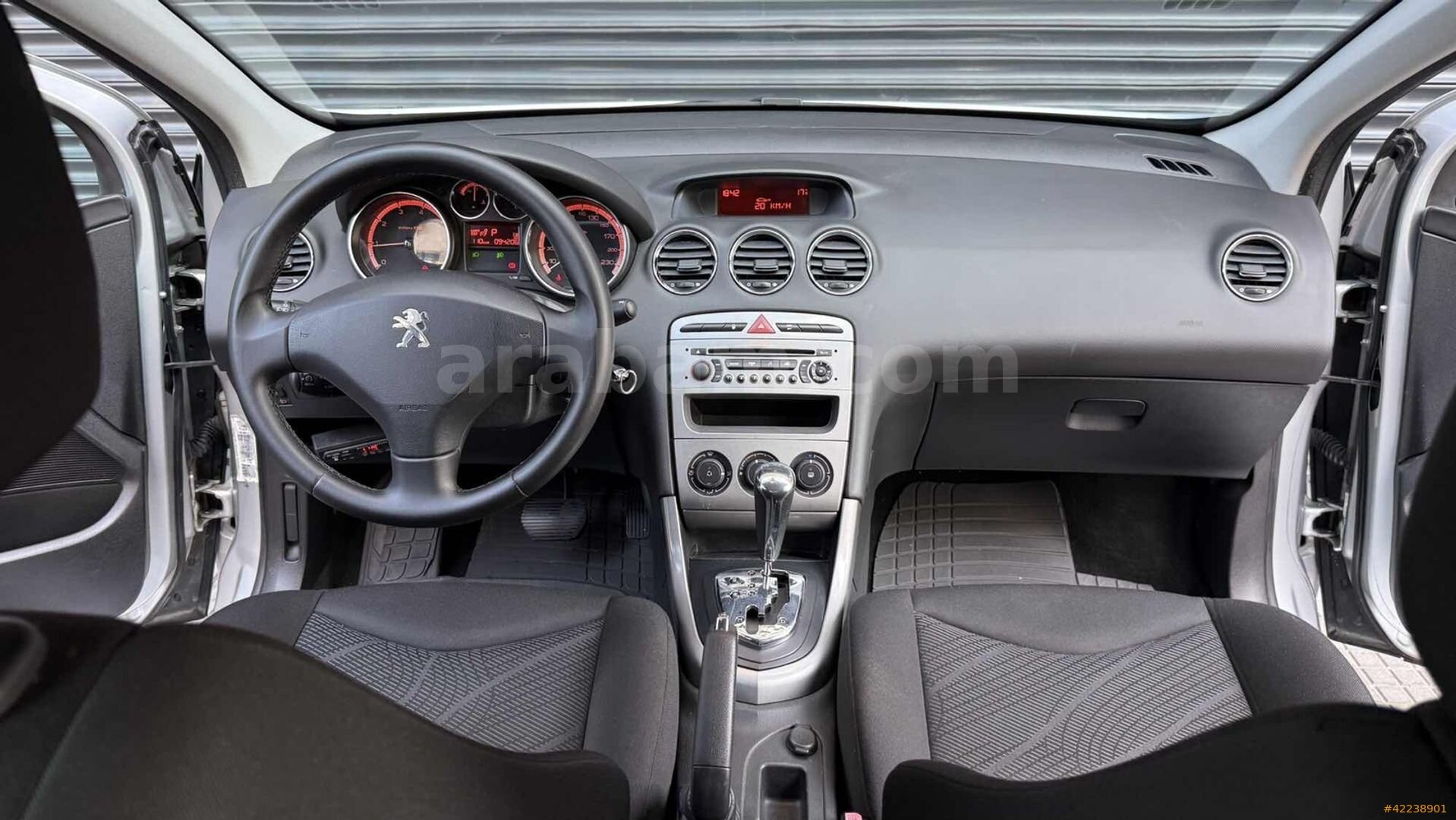 Galeriden Peugeot 308 1.6 VTi Active 2012 Model Kocaeli 96.000 km Gri 2