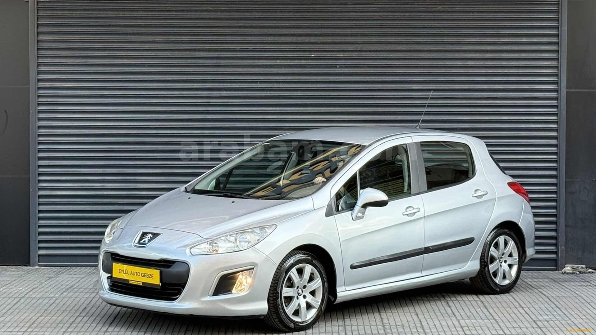 Galeriden Peugeot 308 1.6 VTi Active 2012 Model Kocaeli 96.000 km Gri 1