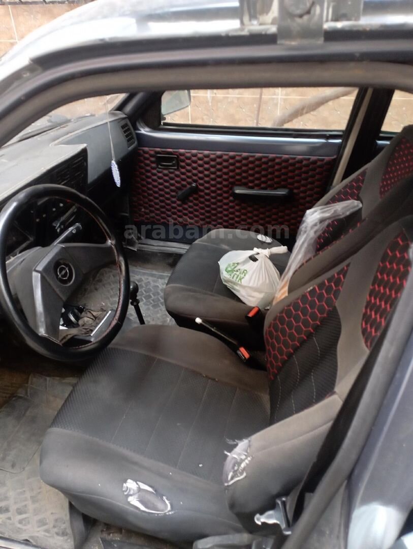 Sahibinden Opel Kadett 1.6 1981 Model Bursa 400.000 km Mavi 6