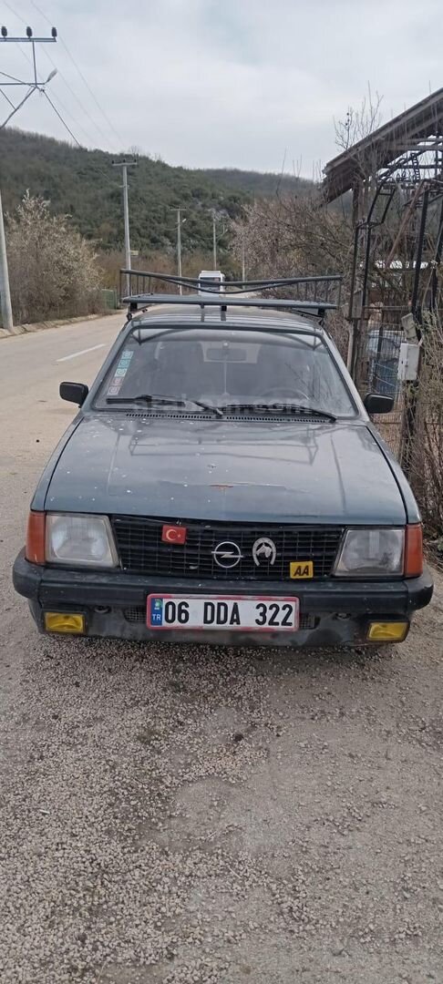 Sahibinden Opel Kadett 1.6 1981 Model Bursa 400.000 km Mavi 2