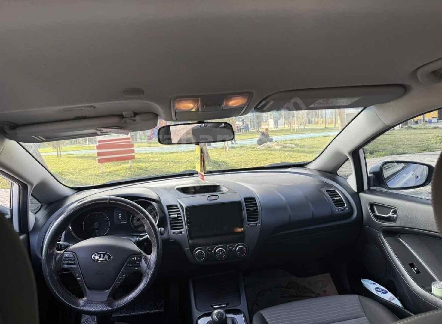 Sahibinden Kia Cerato 1.6 MPI Comfort 2017 Model Ankara 154.000 km Beyaz 1