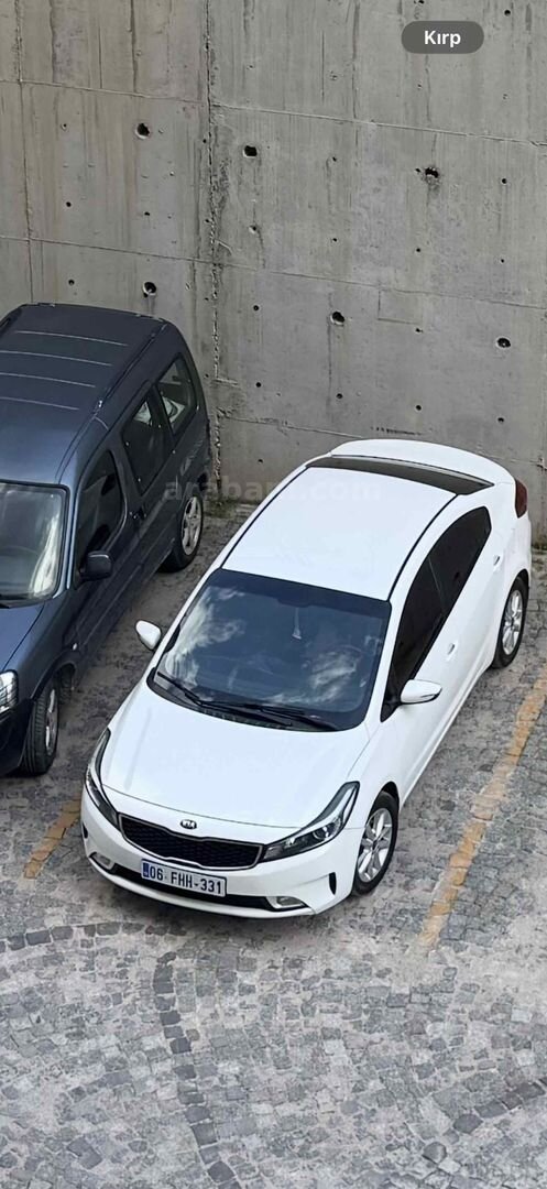 Sahibinden Kia Cerato 1.6 MPI Comfort 2017 Model Ankara 154.000 km Beyaz 4