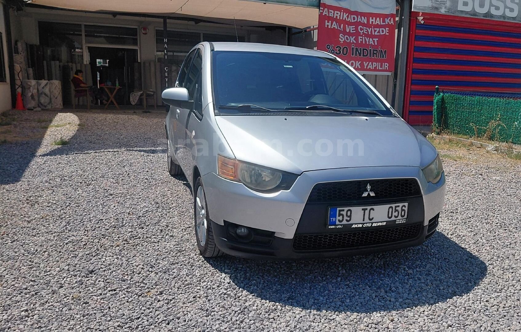 Sahibinden Mitsubishi Colt 1.3 Elegance 2011 Model İzmir 240.000 km Gri (Gümüş) 1