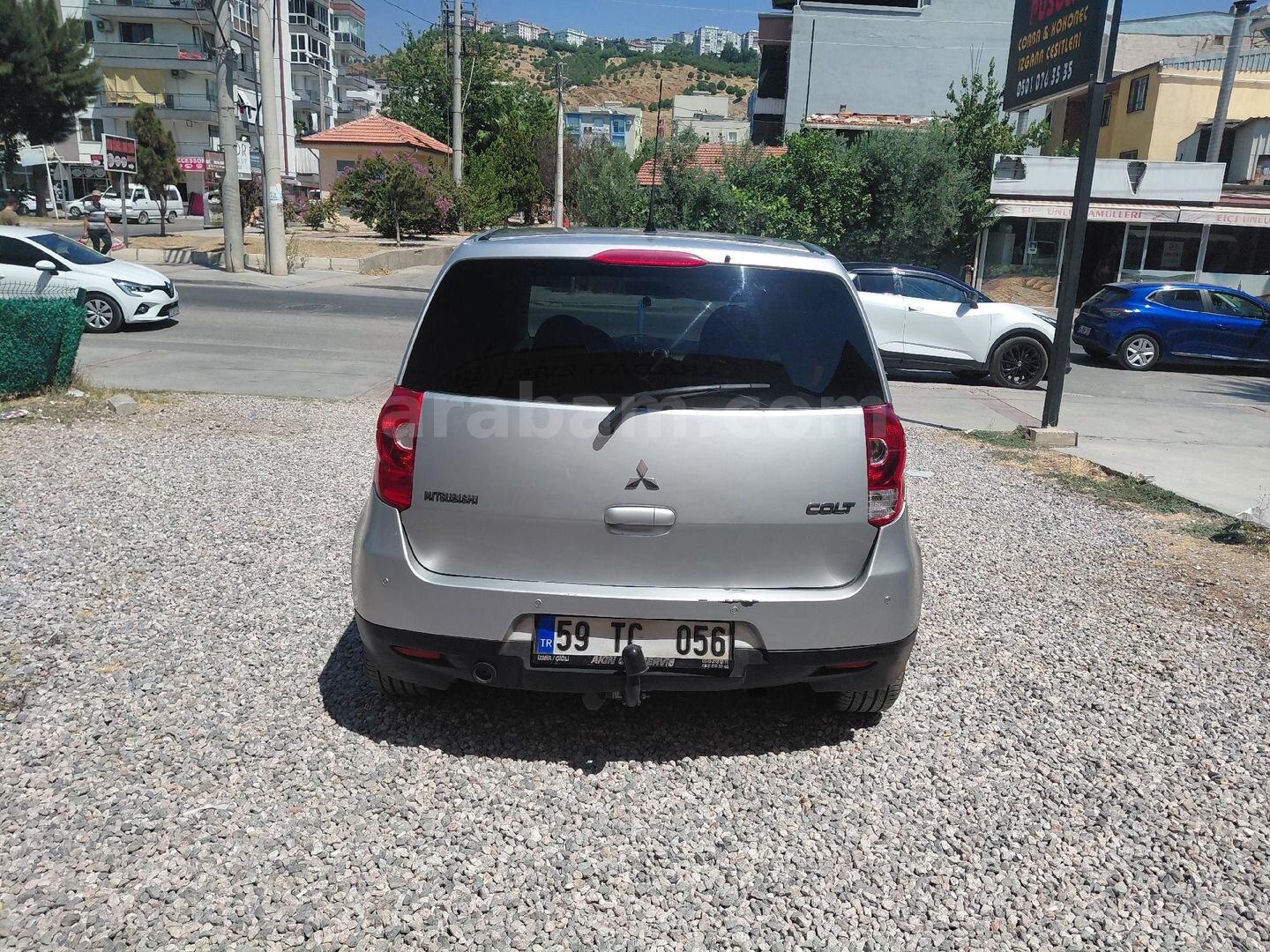 Sahibinden Mitsubishi Colt 1.3 Elegance 2011 Model İzmir 240.000 km Gri (Gümüş) 5