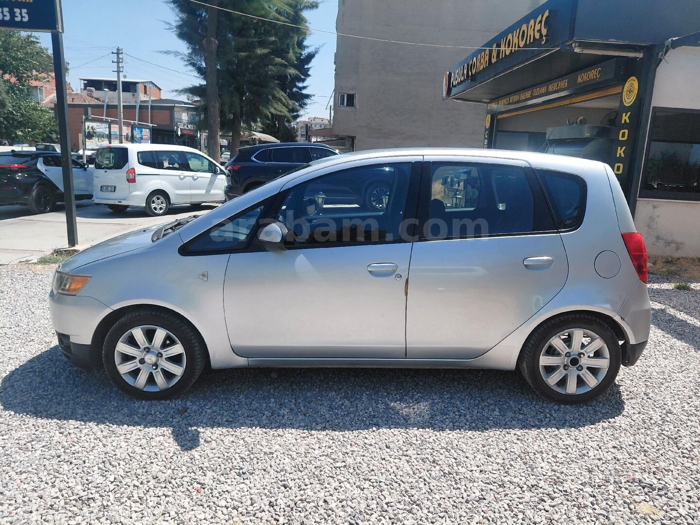 Sahibinden Mitsubishi Colt 1.3 Elegance 2011 Model İzmir 240.000 km Gri (Gümüş) 4