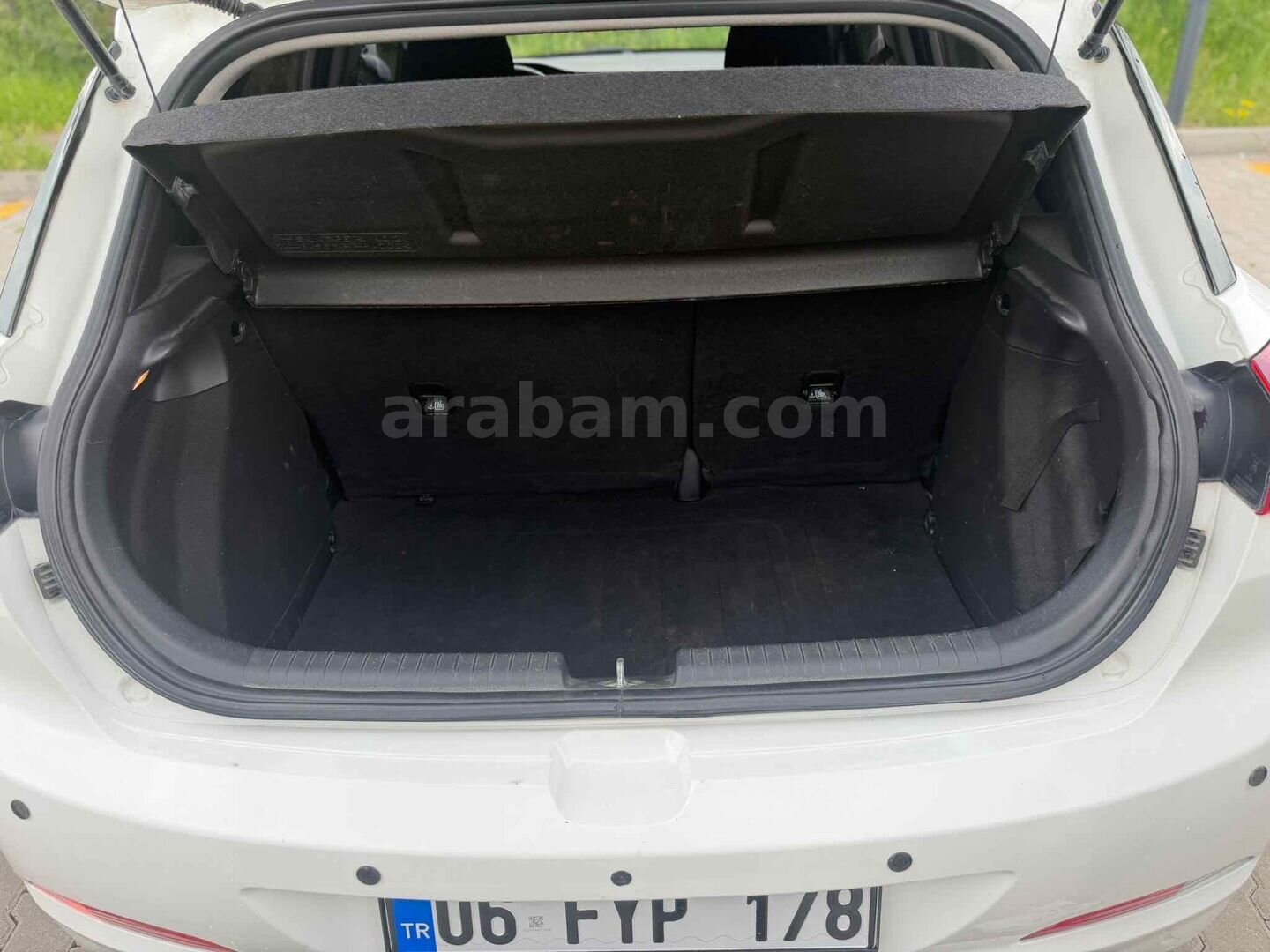 Sahibinden Hyundai i20 1.2 MPI Jump 2018 Model Ankara 86.000 km Beyaz 5