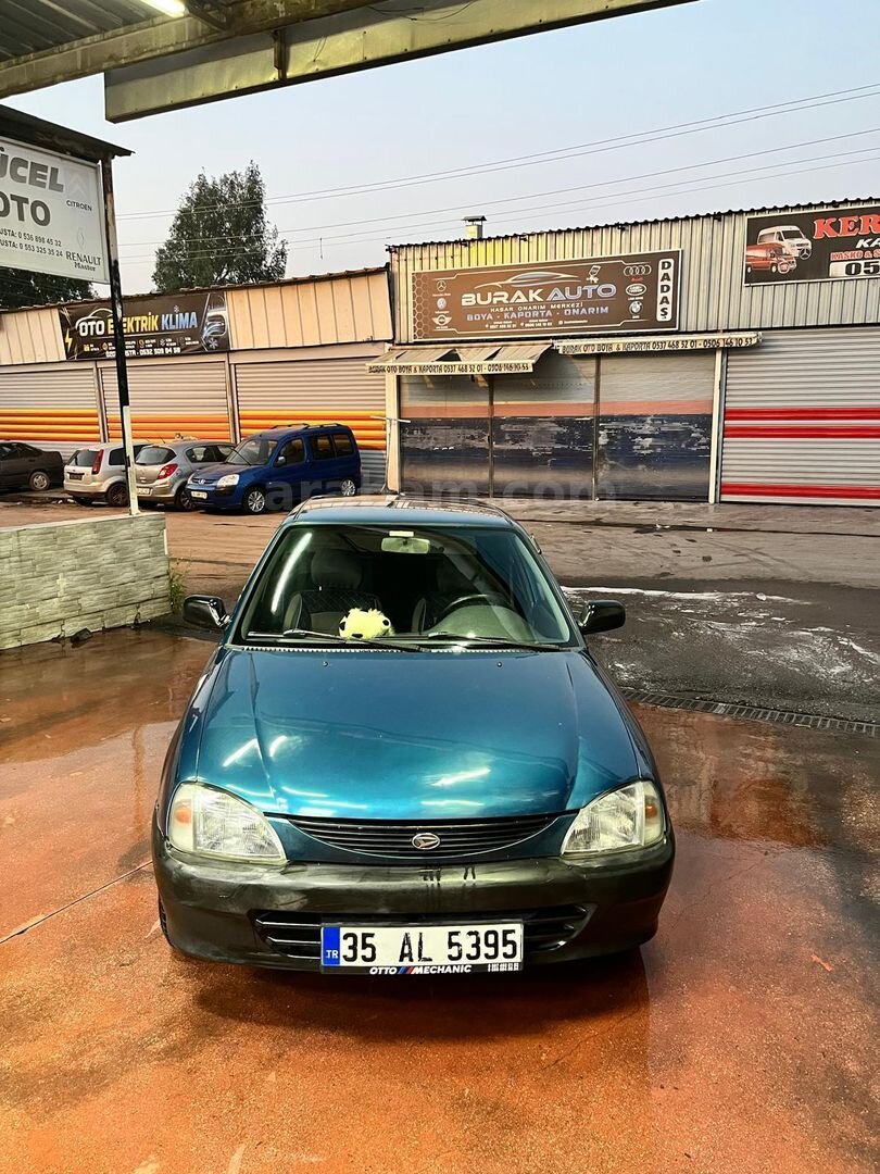 Sahibinden Daihatsu Charade 1.3 CX 1999 Model İzmir 214.000 km Turkuaz 2