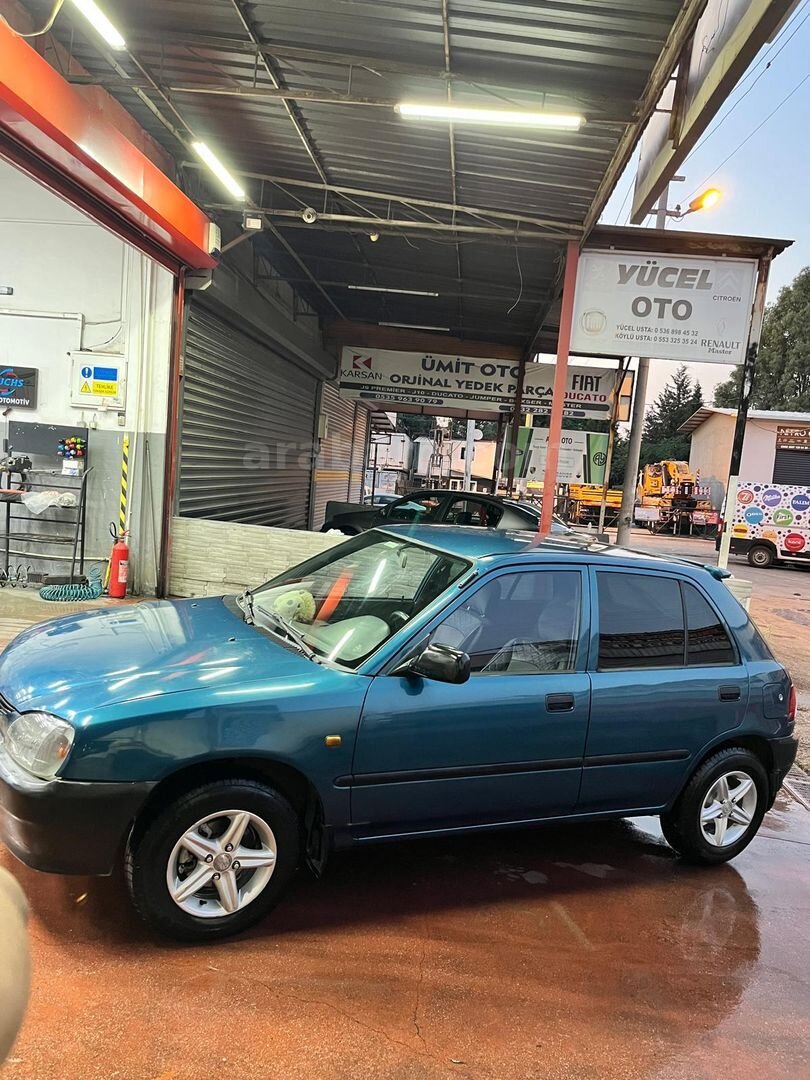 Sahibinden Daihatsu Charade 1.3 CX 1999 Model İzmir 214.000 km Turkuaz 1
