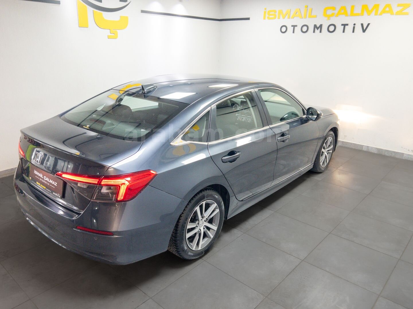 Galeriden Honda Civic 1.5 i-VTEC Eco Premium 2022 Model İzmir 71.215 km Gri 6