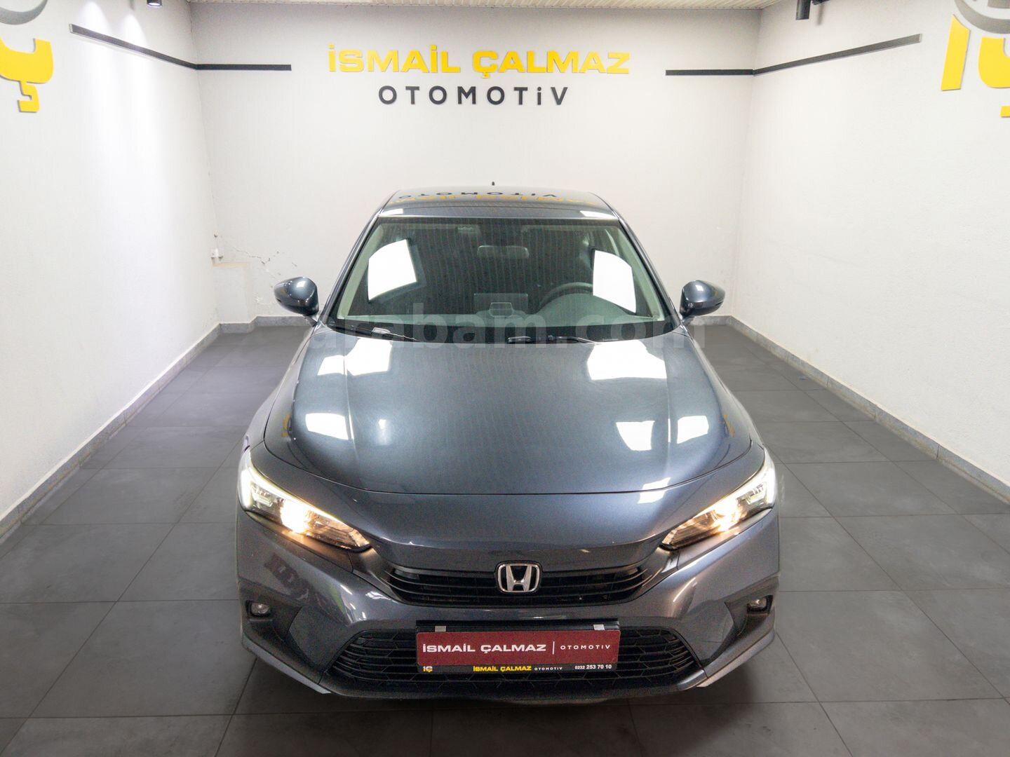 Galeriden Honda Civic 1.5 i-VTEC Eco Premium 2022 Model İzmir 71.215 km Gri 2