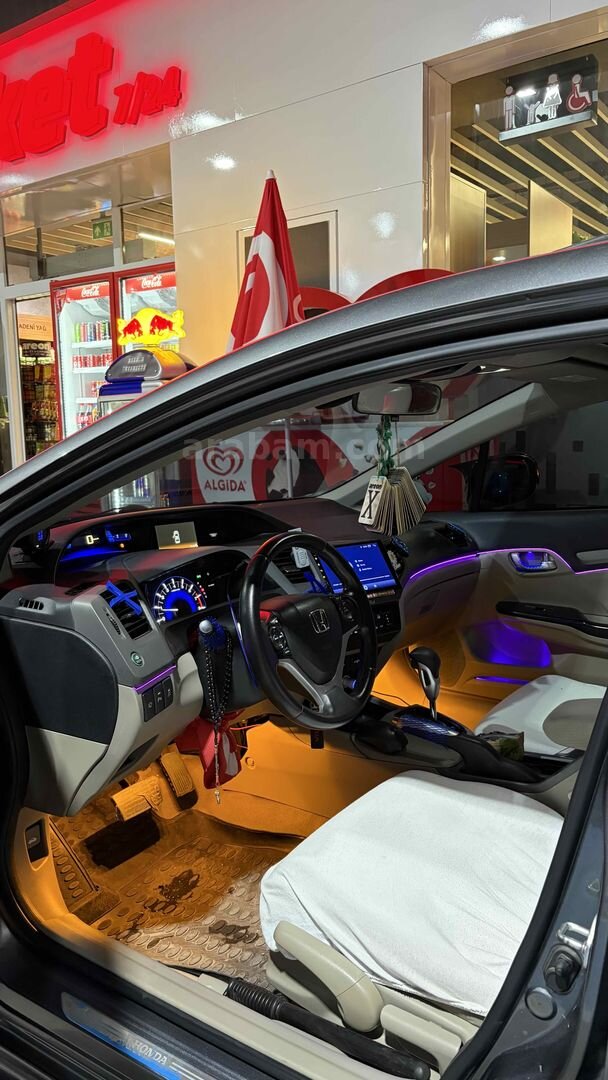 Sahibinden Honda Civic 1.6i VTEC Eco Elegance 2012 Model Muğla 218.000 km Füme 6