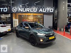 2025 SANDERO STEPWAY SUNROOF HATASIZ 9.000KM HAKİ YEŞİL GARANTİL