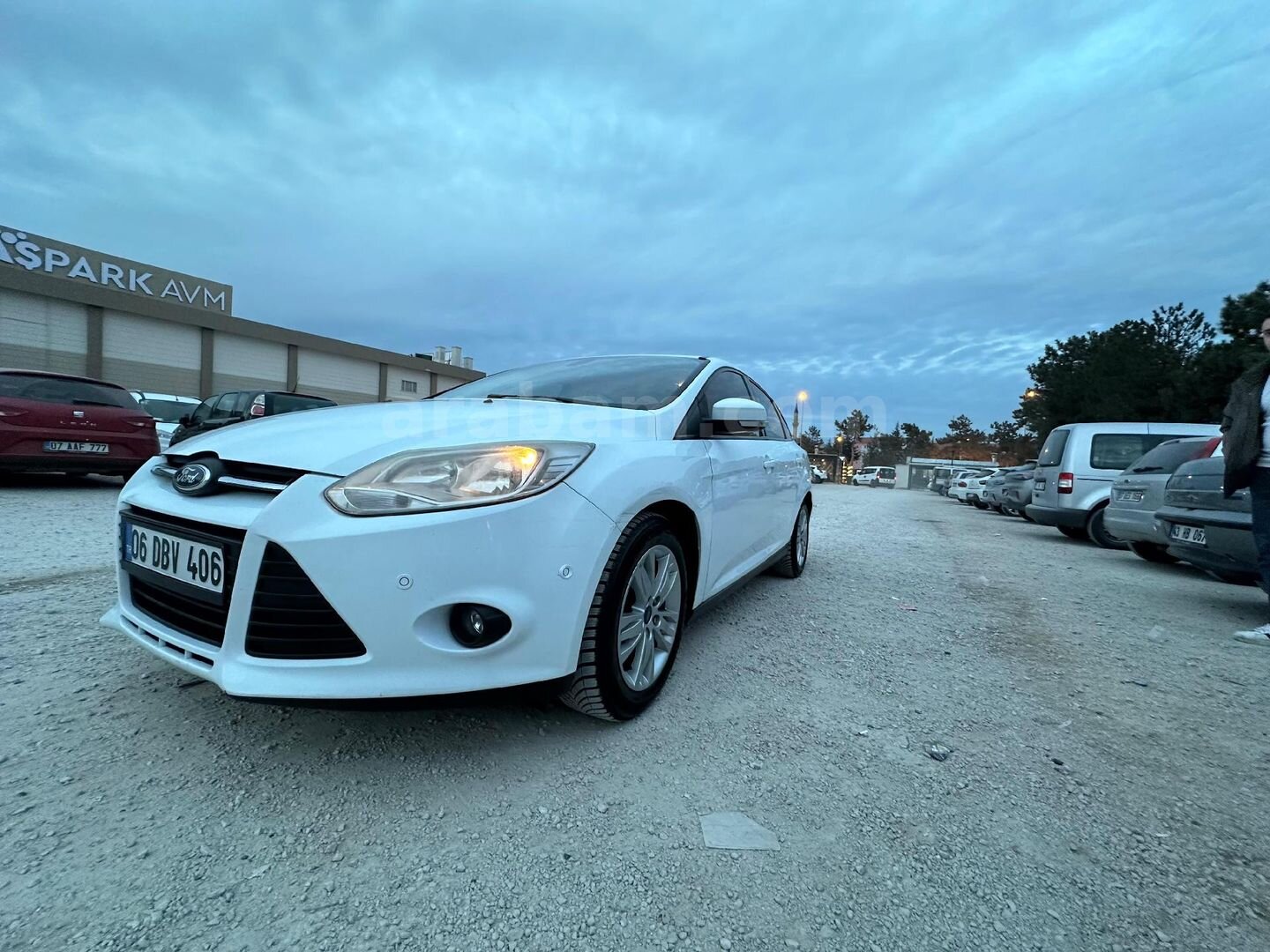 Sahibinden Ford Focus 1.6 TDCi Style 2014 Model Isparta 264.700 km Beyaz 2
