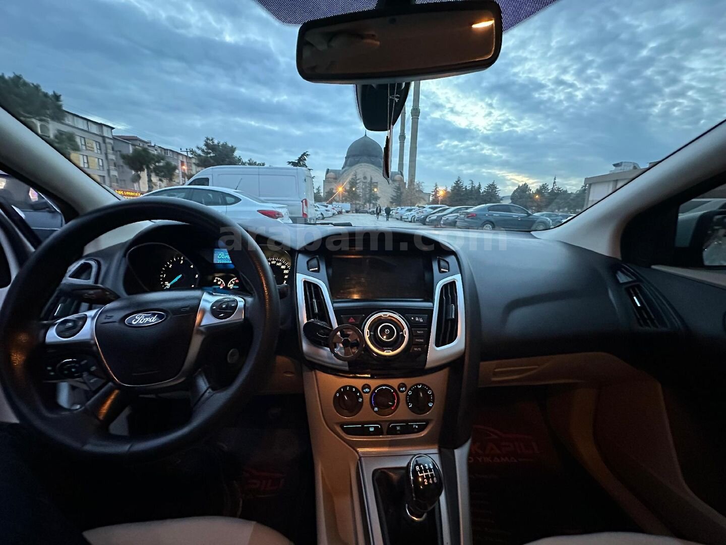 Sahibinden Ford Focus 1.6 TDCi Style 2014 Model Isparta 264.700 km Beyaz 7