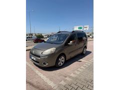 Sahibinden Peugeot Partner 1.6 HDI Allure 2013 Model