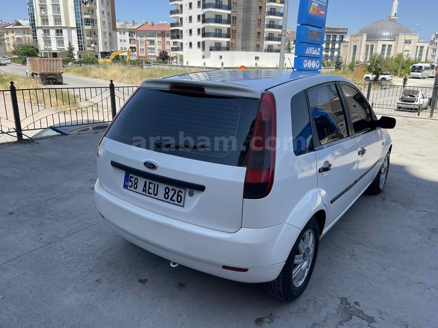 Sahibinden Ford Fiesta 1.4 TDCi Comfort 2006 Model Sivas 280.000 km Beyaz 5