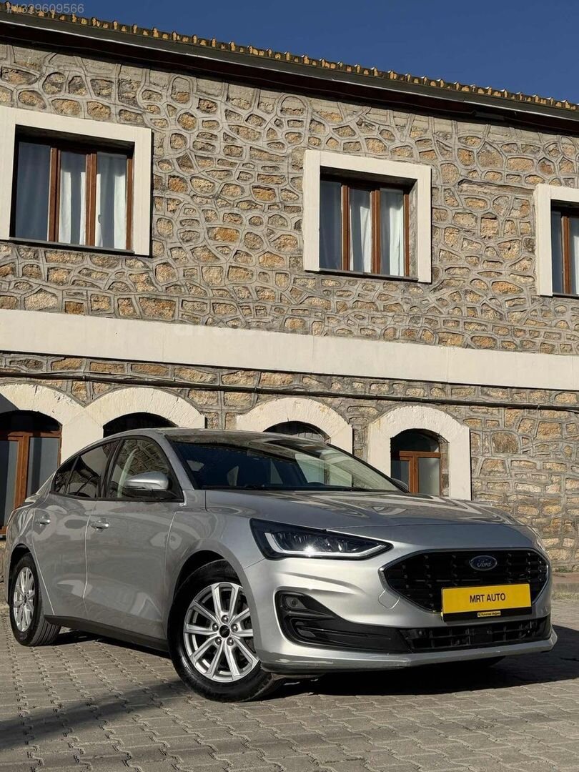 Galeriden Ford Focus 1.5 EcoBlue Trend X 2024 Model Bitlis 62.500 km Gri 2